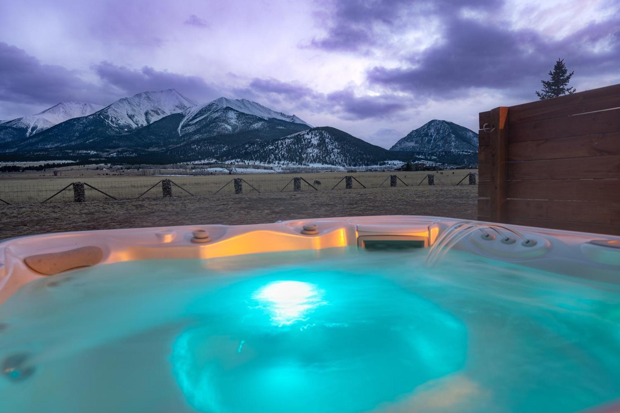 Buena Vista Mountain Retreat - Ultimate Privacy With Spa & Unbeatable Views Exterior photo